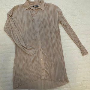 Missguided buttoned up pleated dress